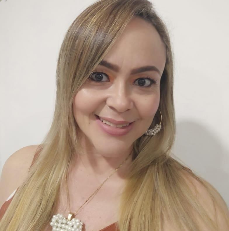 <strong>Laura P.</strong> – Bogotá