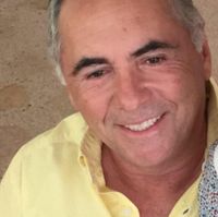 <strong>Carlos Betancur</strong>