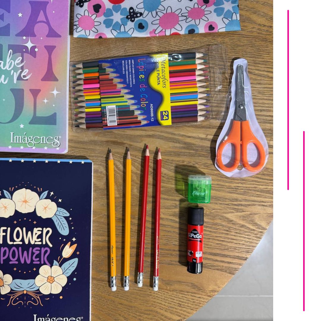 KIT ESCOLAR COMPLETO DE ALTA CALIDAD DE 20 ARTICULOS.